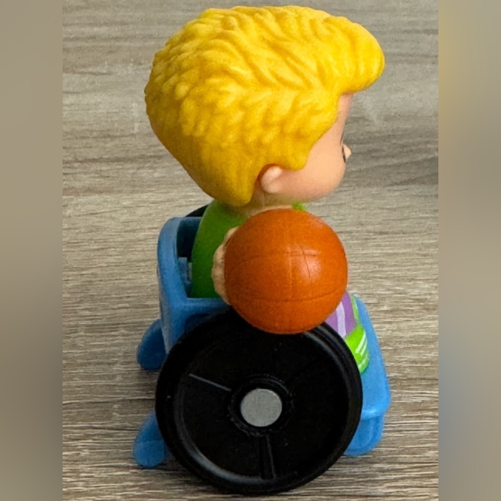 Fisher Price Little People Lot Of Four Figures - Picture 6 of 13